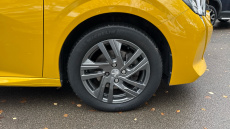 Peugeot 208 1.2 PureTech 100 Active Premium 5dr EAT8 Petrol Hatchback